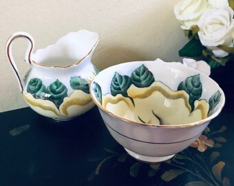 Vintage Tuscan Hawaiian Flowers Sugar and Creamer Set Bone China Made in England Free Shipping Yellow Flowers