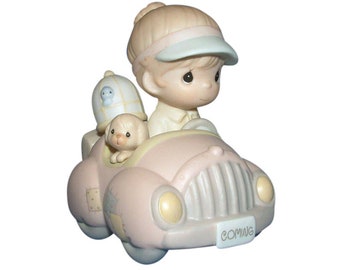 NIB Retired Lady in Car Precious Moments #522872 "ON MY WAY TO A PERFECT DAY" NIB Retired Lady in Car Precious Moments #522872 "ON MY WAY TO A PERFECT DAY"