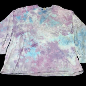 Paarse wolk tie-dye longsleeve maat 2XL