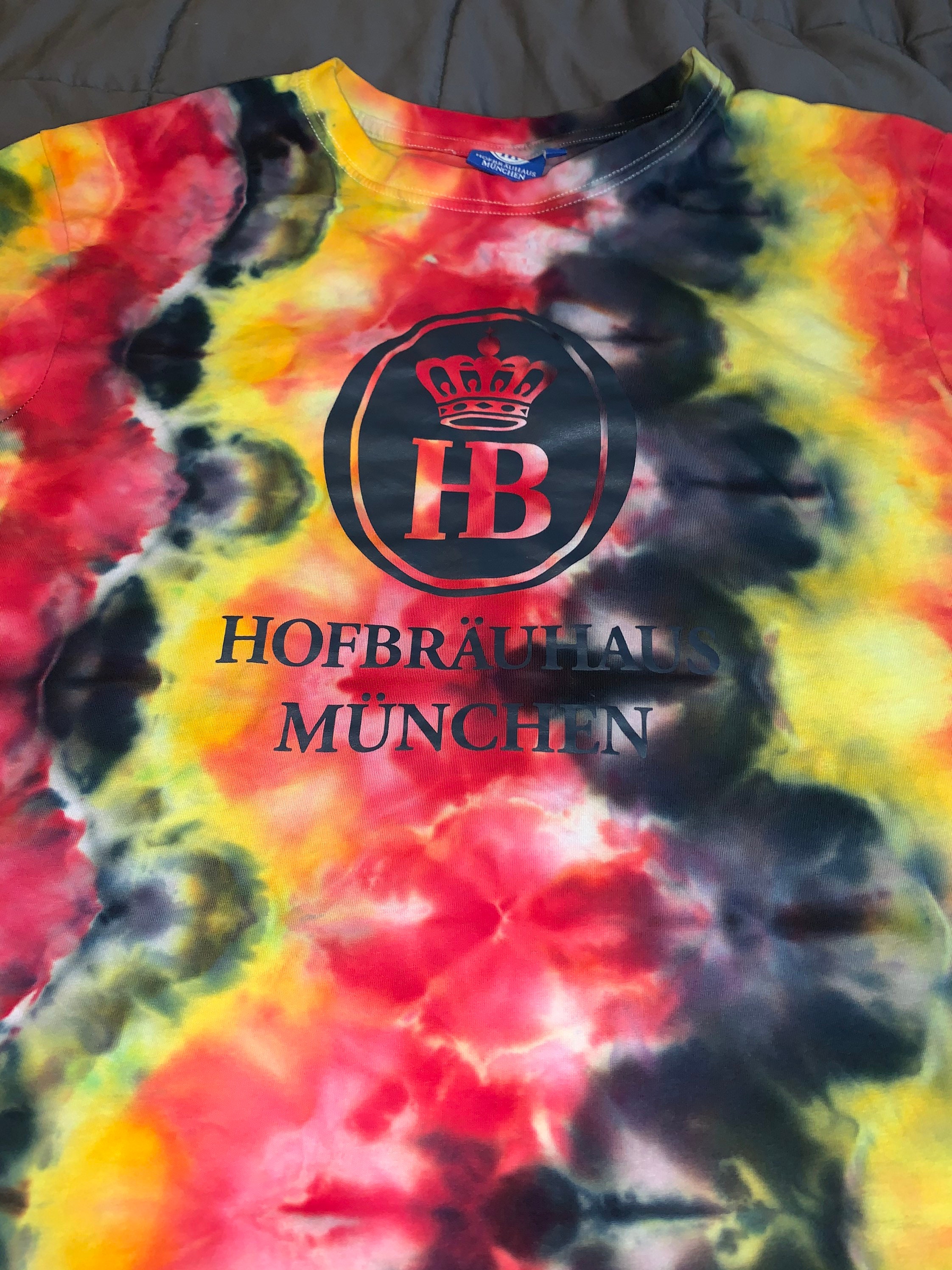 zig zag tie dye shirt