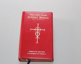 1974 New Saint Joseph Sunday Missal and Hymnal Complete Edition Catholic mass reference book & bible study