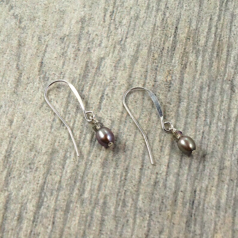 Sterling Silver Freshwater Pearl Minimalist Earrings Hypoallergenic Earrings Dangle Mothers Day Gifts from Daughter June Birthstone