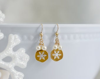 Dangly Gold Snowflake Earrings Winter Jewelry, Christmas Gifts for Mom, Bridesmaid Gifts Winter Wedding, Stocking Stuffers for Women