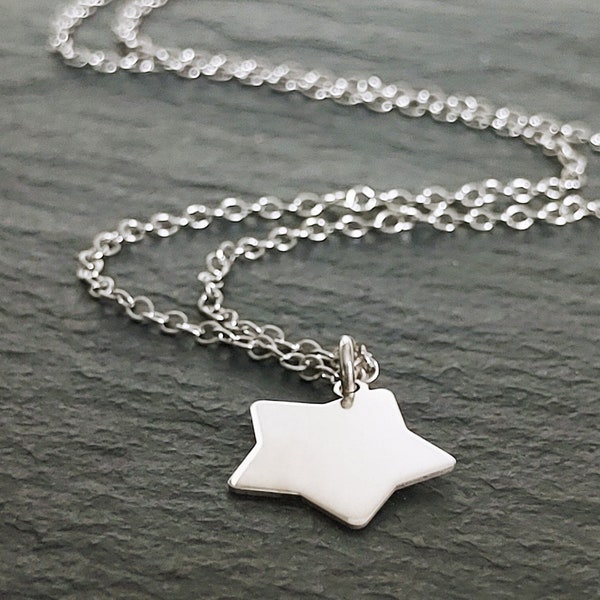 Collier en argent avec pendentif étoile, plaque étoile à chaîne en argent 925, collier superposé, bijoux minimalistes en argent sterling