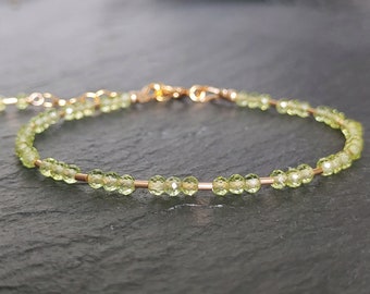 Pulsera delicada de peridoto llena de oro, piedra de nacimiento de agosto, pulsera de longitud ajustable, joyería de piedras preciosas, pulseras de trufa de moda para mujeres