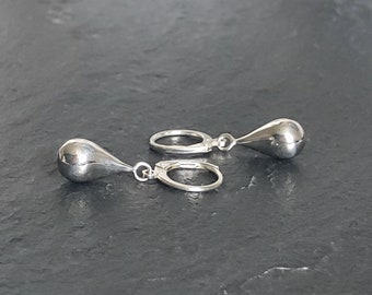 Sterling silver earrings with teardrop pendant, lightweight silver earrings, minimalist jewelry