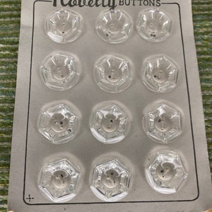 Bottoni trasparenti in plastica vintage anni '40/'50 su carta originale