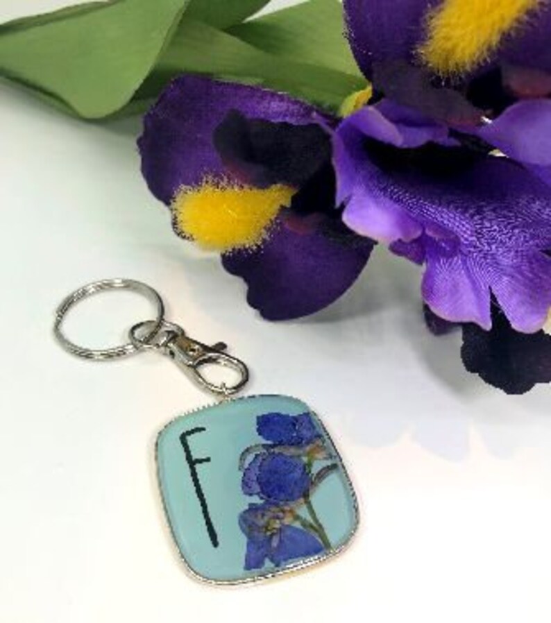 Monogram Birth Month Flower Keychains Personalized Gift Pressed Flower Monogram Birth Month Flower Keychains Personalized Gift Pressed Flower