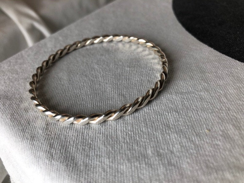 Super Cute 925 Silver Double Wrapped Pressed Celtic Bangle \u2022 Extra Small