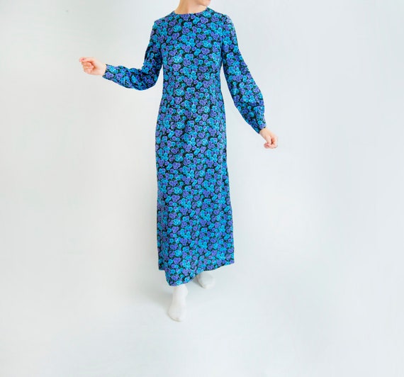 blue flowery summer dress Blue Floral Midi Cotton Casual Dress: Carmen Blue Floral / XSmall main image 0