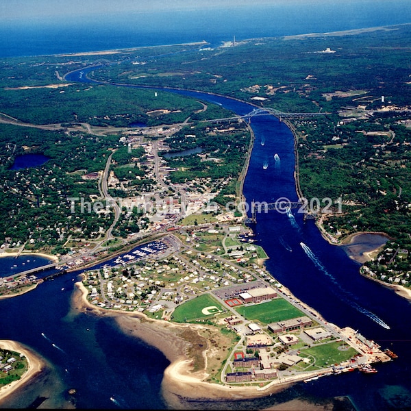 Cape Cod Canal Massachusetts 16 "X 20" Framebare luchtfoto