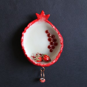 Pomegranate Ring Holder Ring Dish Unique Earrings Holder Jewelery Display Engagement Gift Ring Holder Fridge Magnet Organizer