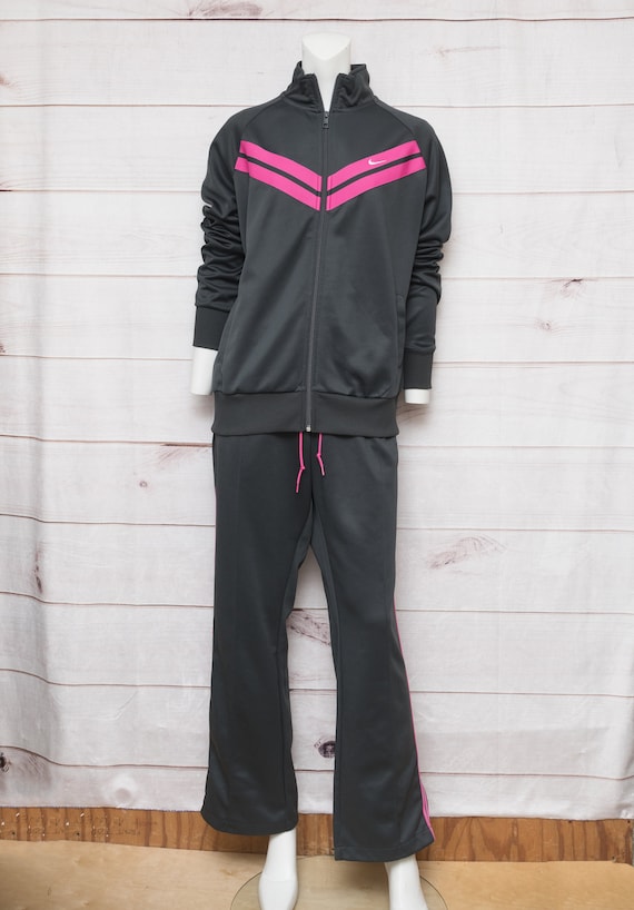womens nike jacket and pants set