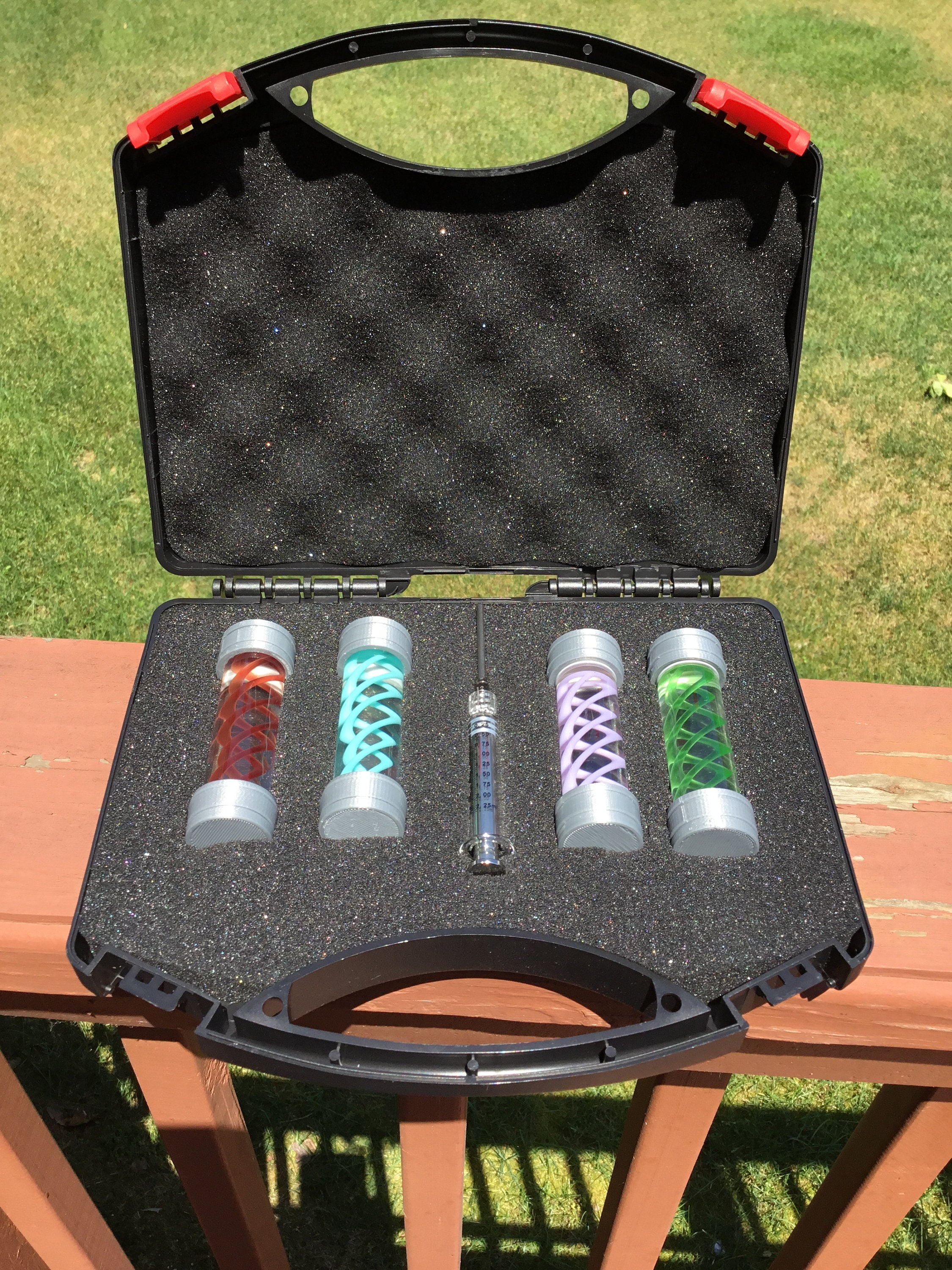 Resident Evil Briefcase Kit Metal Syringe Tvirus Antidotes Etsy