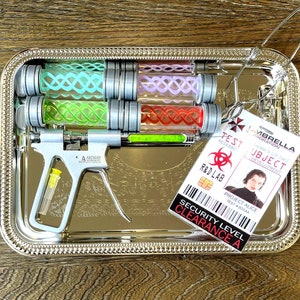 Resident Evil Metal Syringe T-Virus Antidotes Tray ID Clamp Umbrella Corporation
