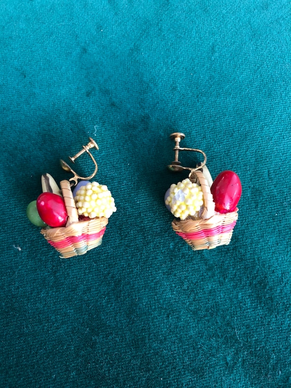 Fruit Wicker Basket 1940’s Earrings - image 1