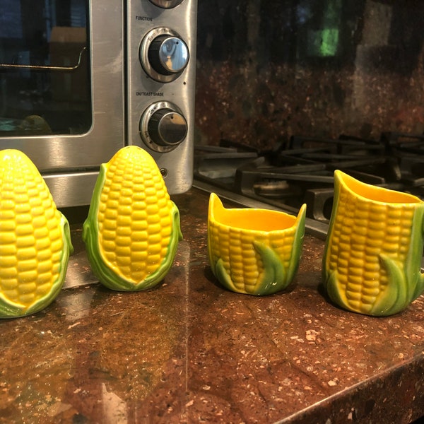 4pc set of corn on the cob salt and pepper shakers and butter server corn holders