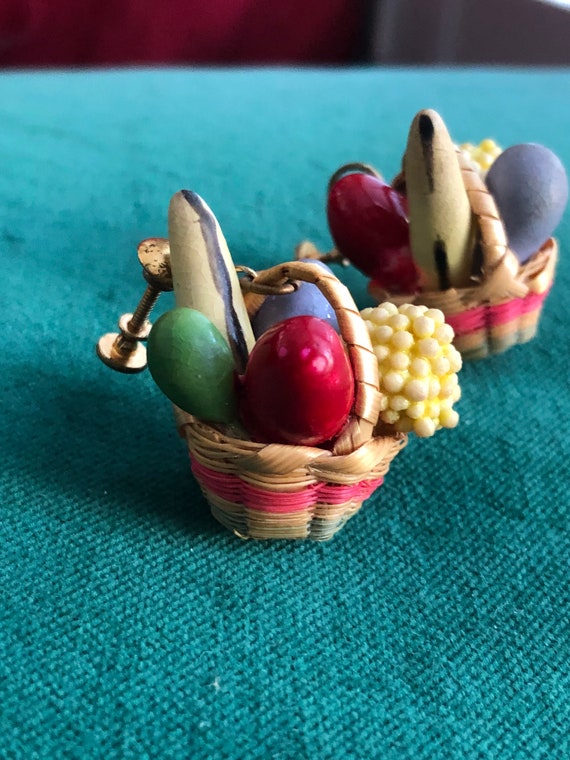 Fruit Wicker Basket 1940’s Earrings - image 2