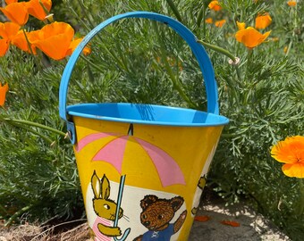 Vintage tin sand bucket brown bears and bunny marked foreign 1960’s or before