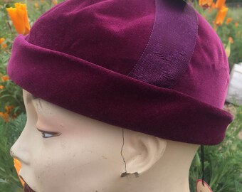 1950s 2 Tone Blue Velvet Avant Garde Hat 50s Fashion  display picture 1