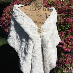 Ivory Cream Faux Fur Shawl, Wedding Wrap, Bridesmaid Coverup, Winter Wedding image 4
