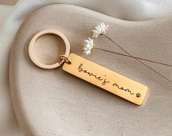 Personalizied Dog Mom Keychain / Dog Dad Keychain, Engraved Gold Stainless Steel, Gift for Dog Lover