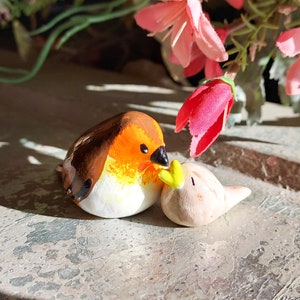 Mom Bird Figurine,  Bird set ornament, Clay Bird,  Mom and Young Clay Bird, bird collectable, unique bird, Little Clay Bird, Bird lover gift