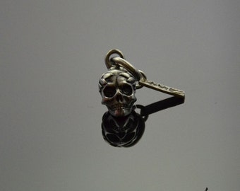 Pendant Victorius Skull Silver