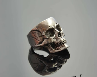 Signet Skull Silver