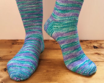 Beginner Sock Knitting Pattern PDF *Full video tutorials provided, ideal for first time sock knitter, 3 adult sizes*