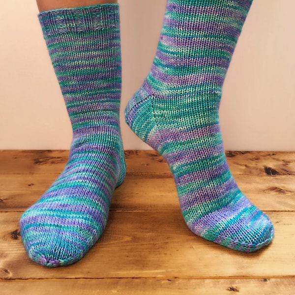 Beginner Sock Knitting Pattern PDF *Full video tutorials provided, ideal for first time sock knitter, 3 adult sizes*