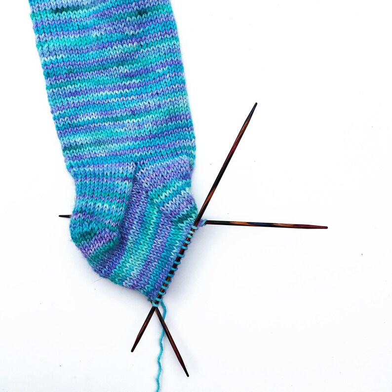 Beginner Sock Knitting Pattern PDF Full video tutorials provided, ideal for first time sock knitter, 3 adult sizes image 10