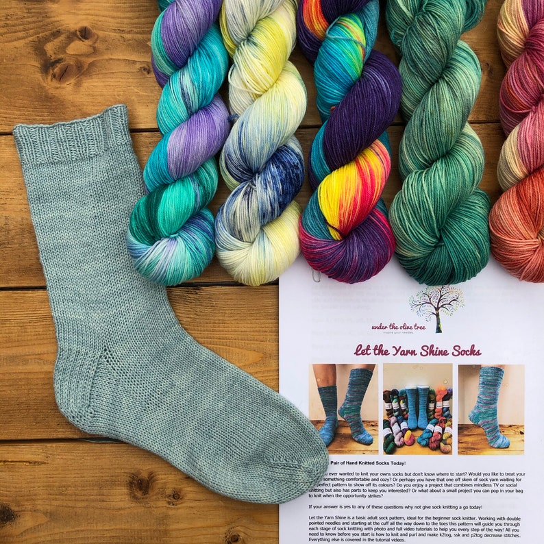 Beginner Sock Knitting Pattern PDF Full video tutorials provided, ideal for first time sock knitter, 3 adult sizes image 5