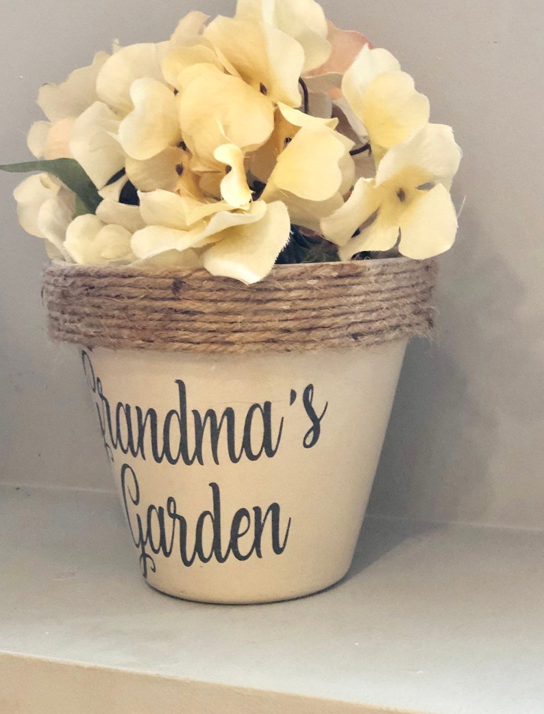 Grandmas Garden flower pot WITH saucer