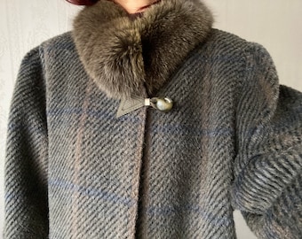 Vintage Fur Collar Wool plaid Coat/ M - L