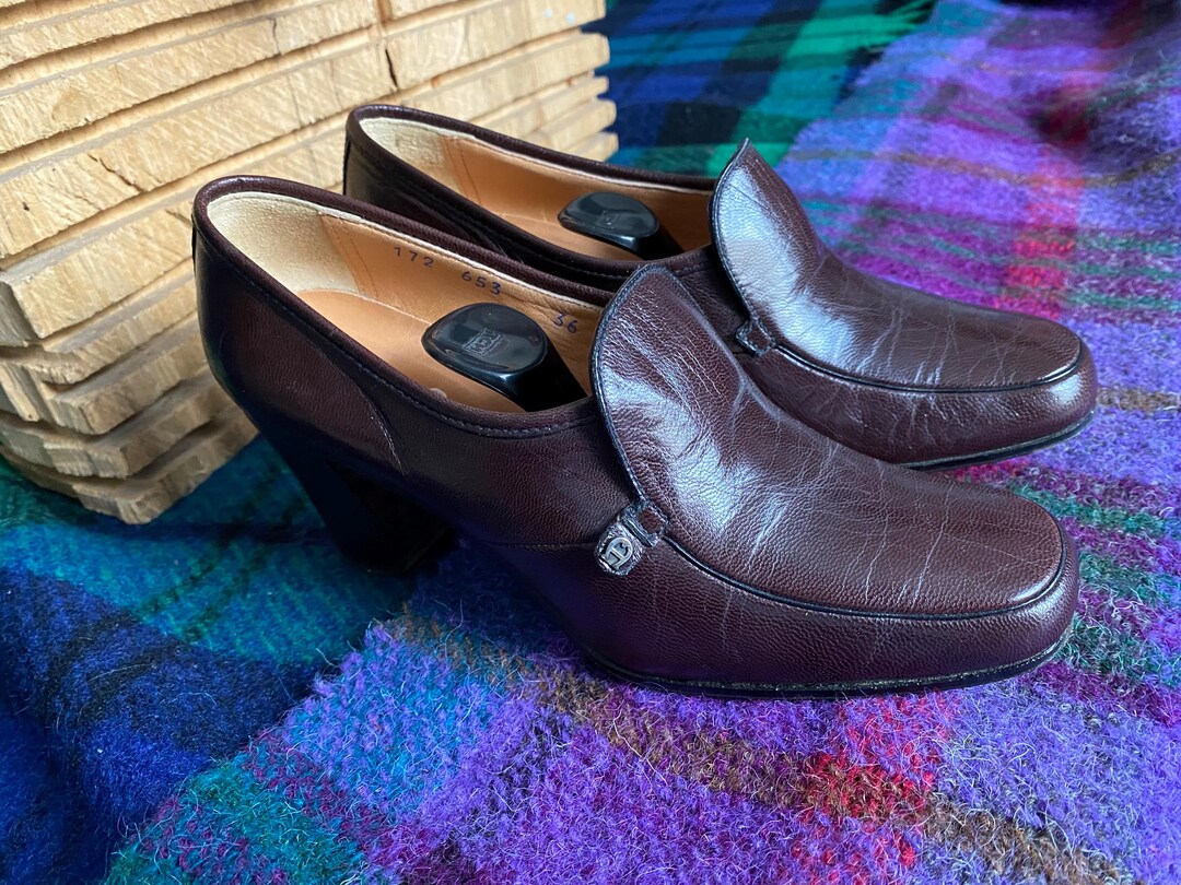 8200002473 23450102 Tail Light lamp Outside, Rear Left for Renault