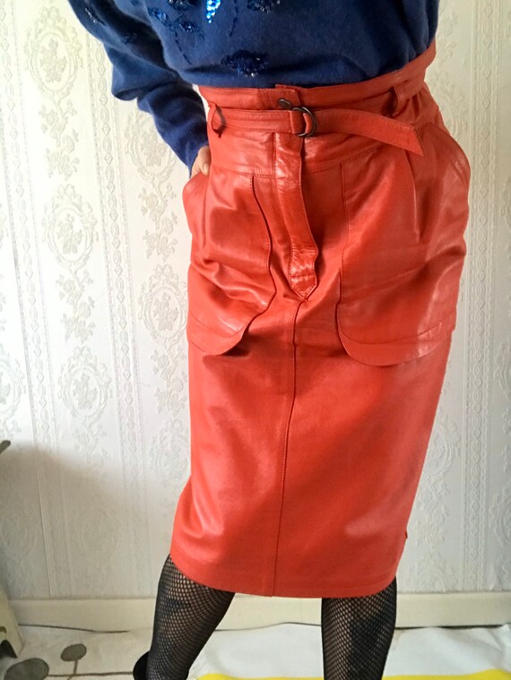 Vintage femme fatale Chilli Red High Waisted nappa