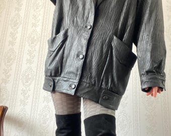 Vintage Black embossed Leather Jacket/ M - L