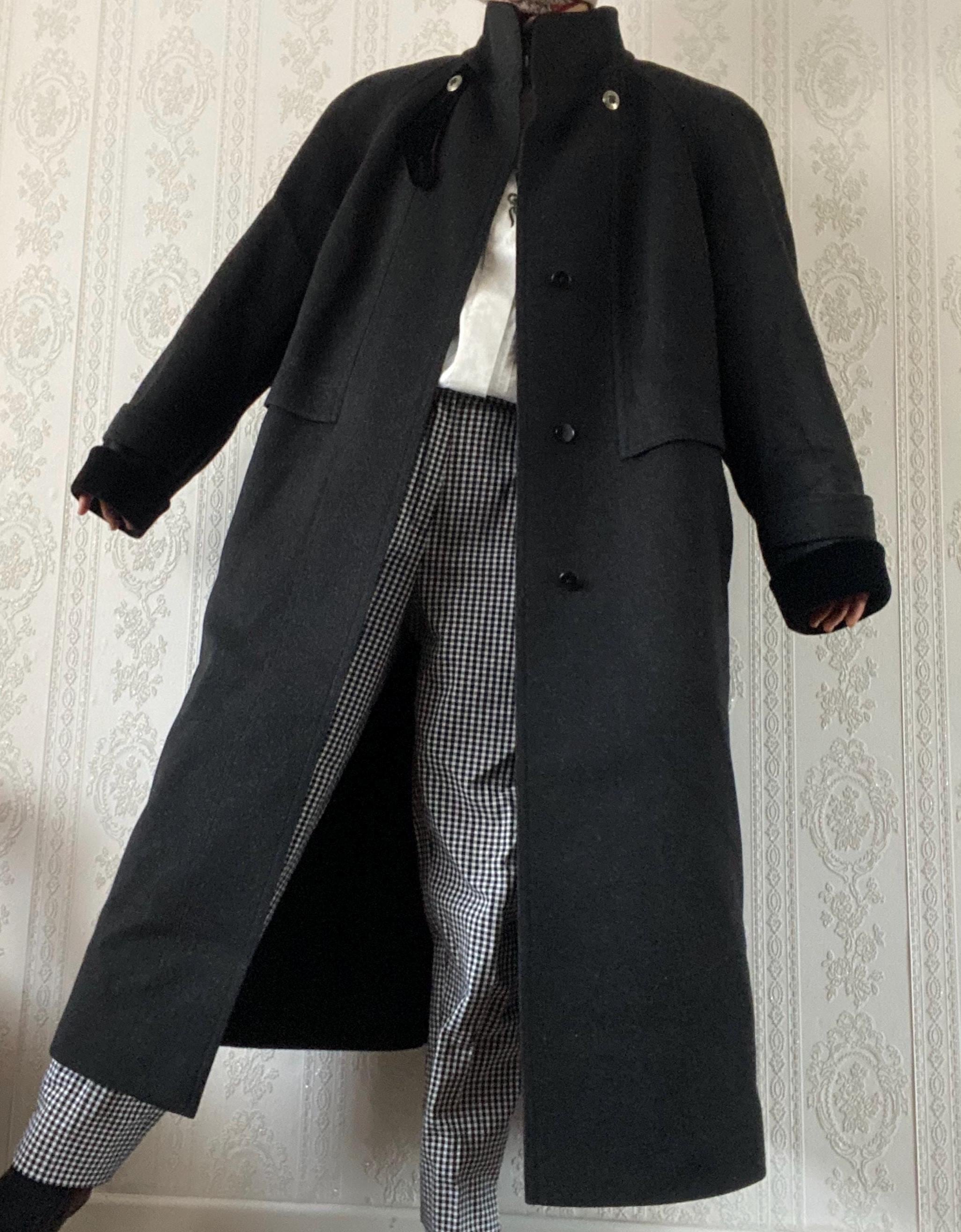 ヴィンテージグレーのローデンアルパカウール混紡ファンネルカラー 