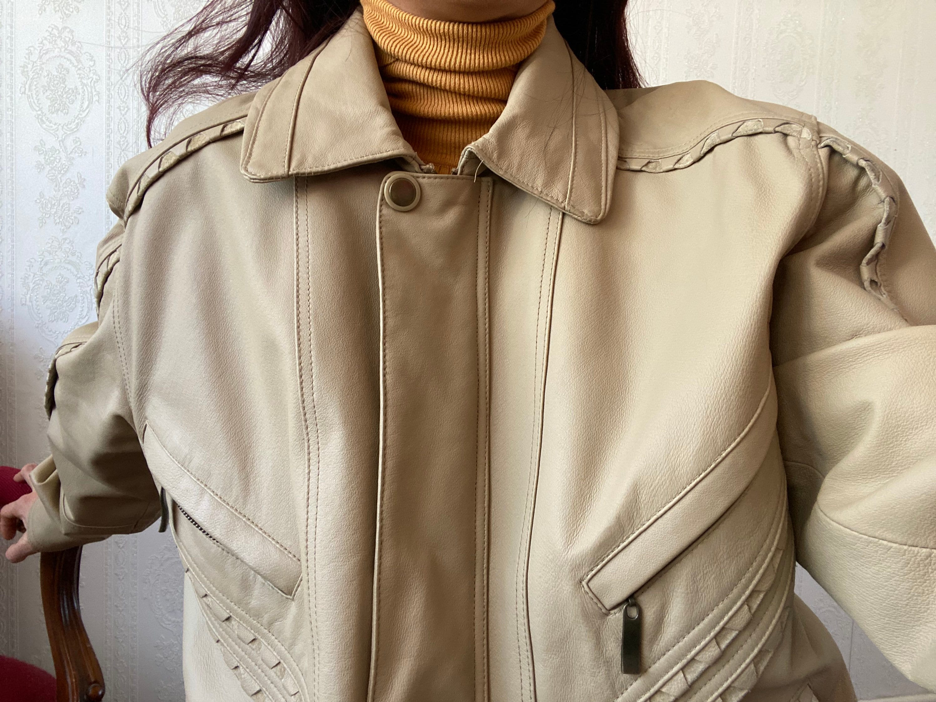 【U LAN】(UNISEX) Curve Slit Vintage Leather Jacket UNISEX) Curve Slit Vintage Leather Jacket - U LAN
