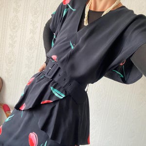 Vintage Floral Cap Sleeve Dress/ S - M