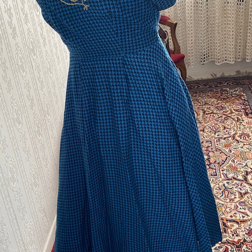 Vintage houndstooth Wool blend Dress/ voluptuous shops S - M