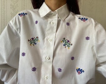 Vintage embroidered Cotton blend Long Sleeve Shirt/ L - XL