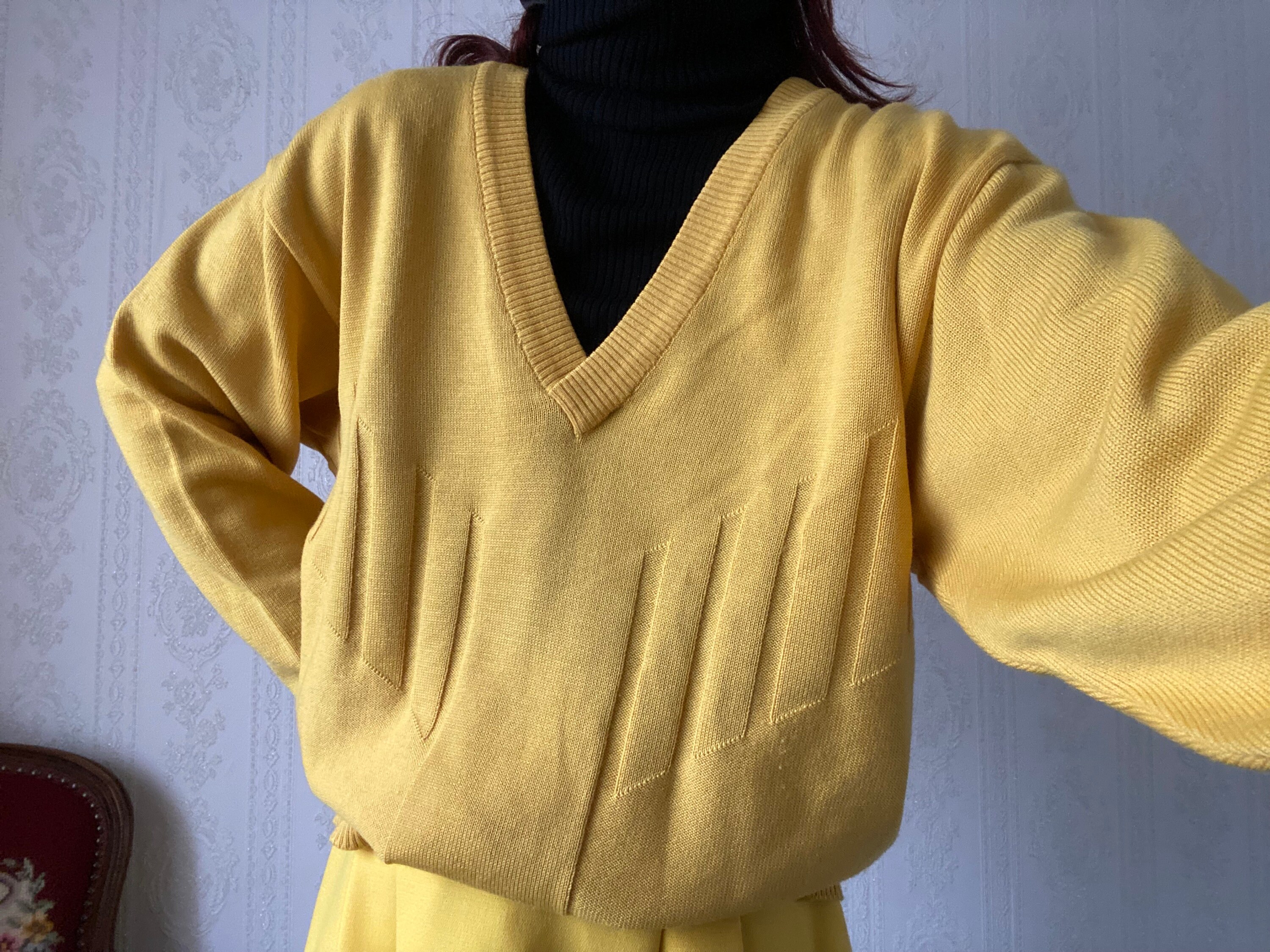 Pull jaune maille ajourée fait main - Fripe Vintage Lovelythings