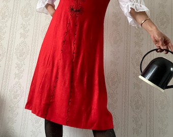Vestido folclórico vintage rojo de mezcla de lino bordado sin mangas / Tallas S - M