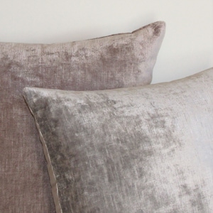 duo velvet cushion cover, Silver Cloud
