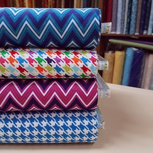 Geometric print corduroy - 100% cotton - Zig zag babycord - Blue corduroy - Cool Cords by Ann Kelle for Robert Kaufman Fabrics - Rare find