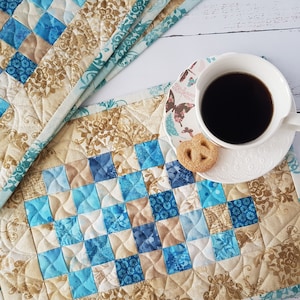 Quilted Patchwork Placemats: Beige & Blue Floral, Set of 4