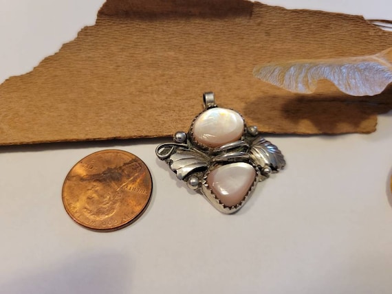 Vintage Mother of Pearl Pendant - image 1