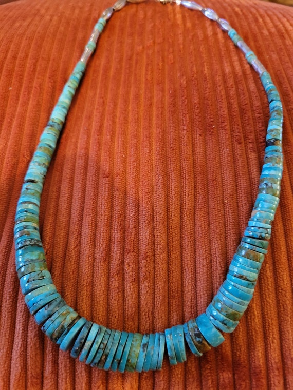 Graduated Turquoise Necklace